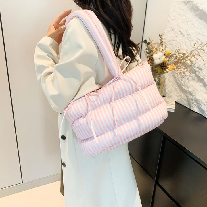 Fashionable tote bag with quilted design Stornfield