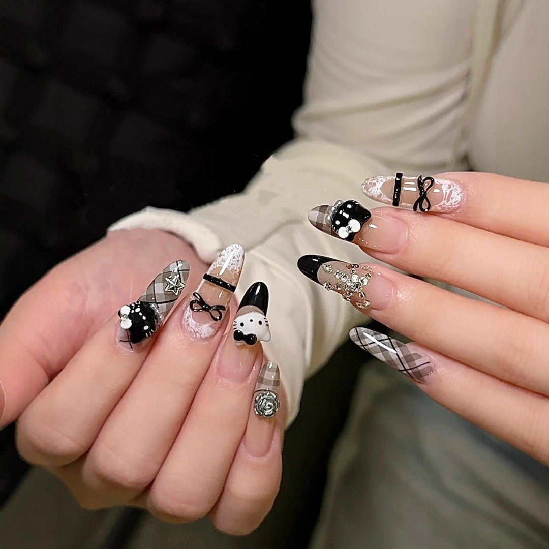 Premium Decorative Nail Art Press-On Set Stornfield