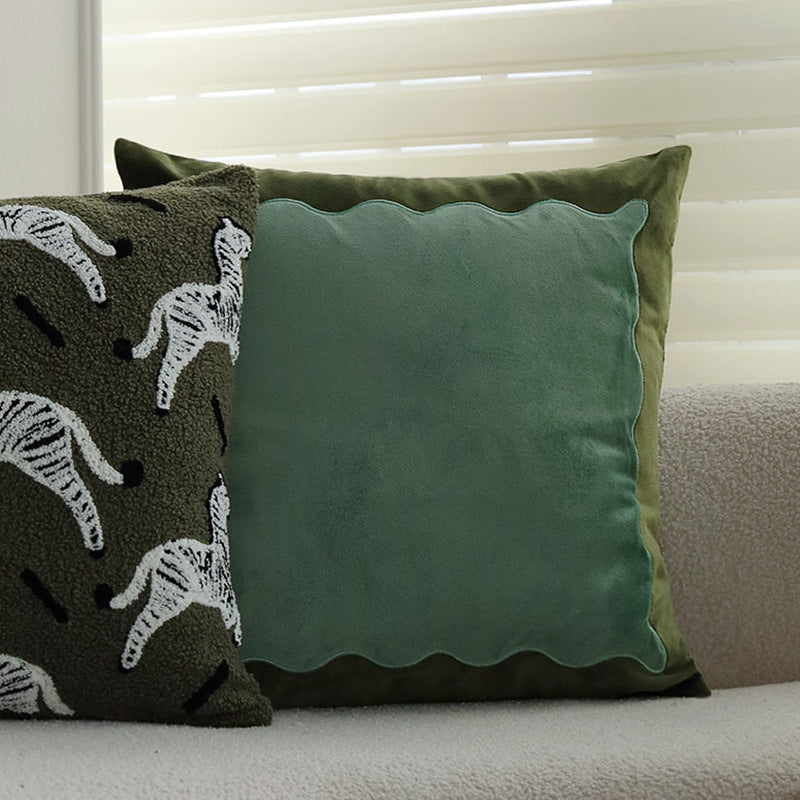 Stylish animal motif decorative pillow