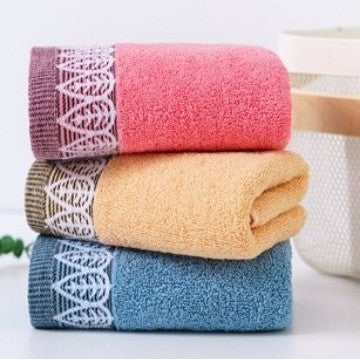 Women Cotton Bath Towel with Fine Border Stornfield