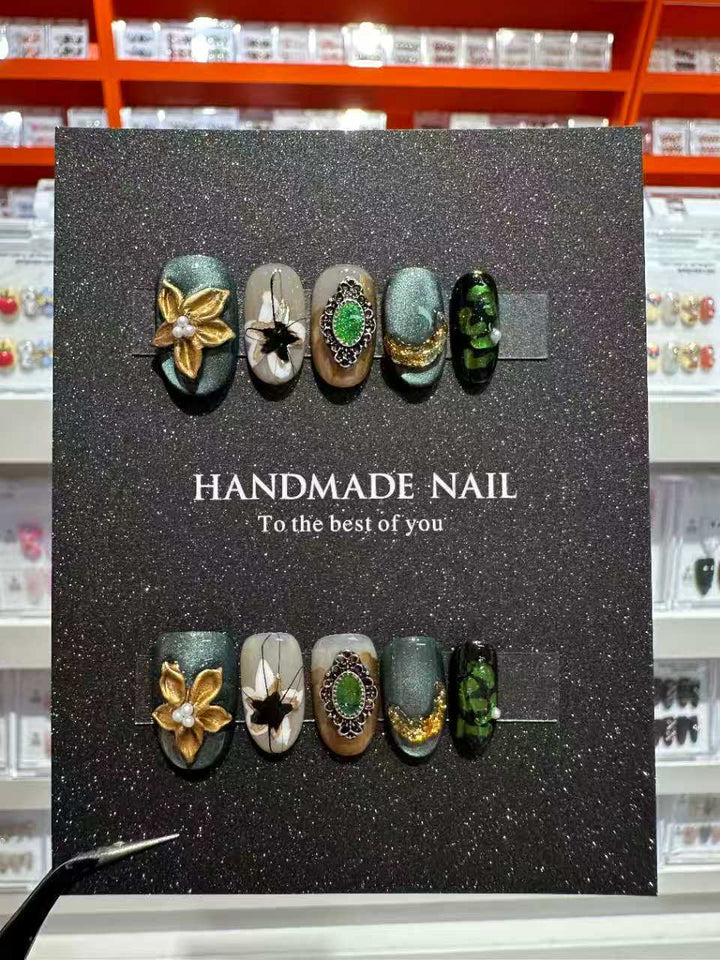 Handmade Glamorous Press-On Nail Art Set