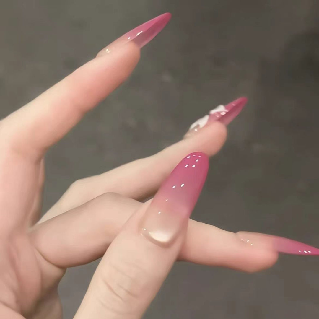 Premium Artistic Ombre Nail Extensions Stornfield
