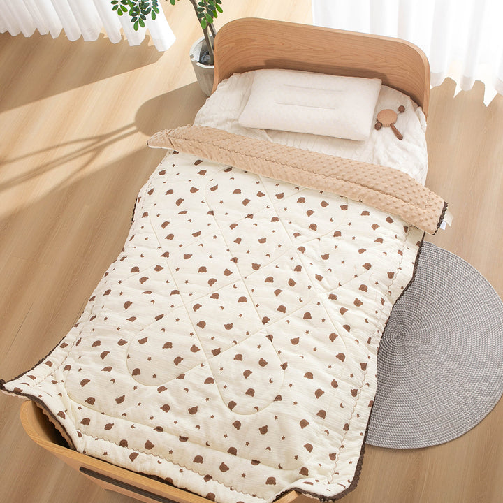 Women’s bedspread with high-quality floral design Stornfield
