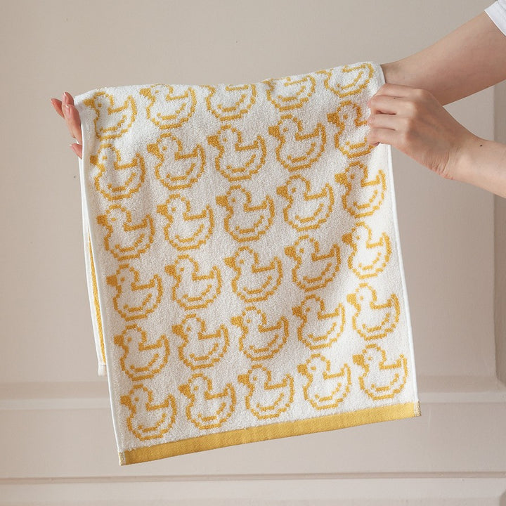 Cuddle blanket with teddy jacquard pattern and extra-soft fleece