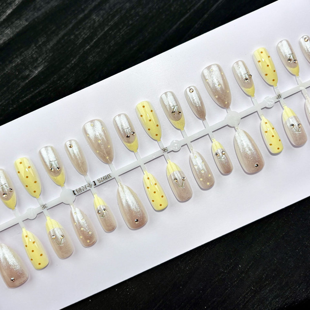 Elegant Polka Dot and Lace Press-On Nail Set