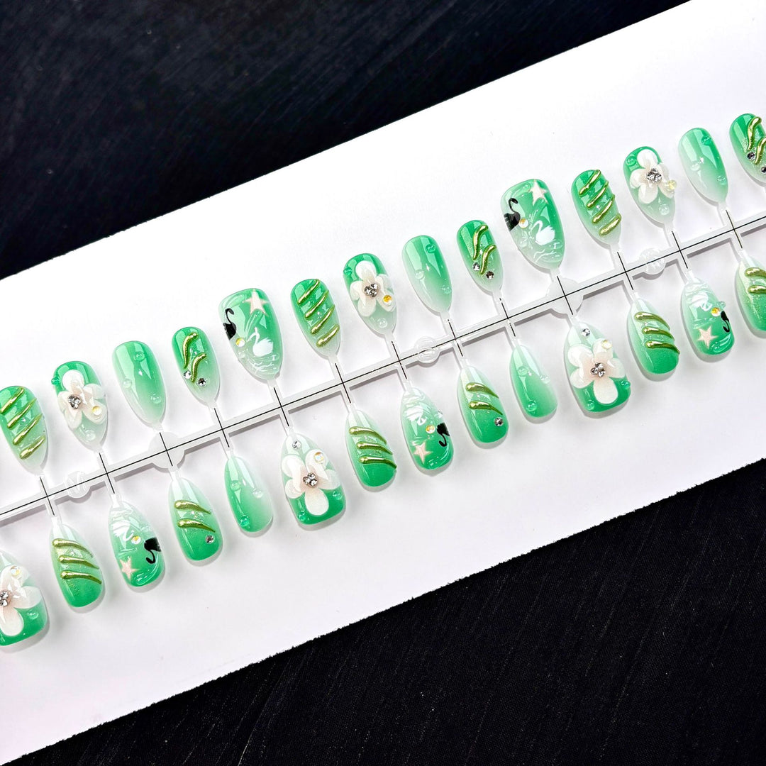 Artistic Floral Press-On Nails Set