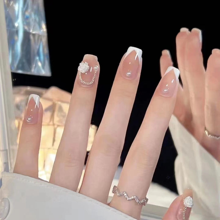 Elegant Decorative Press-On Nail Design