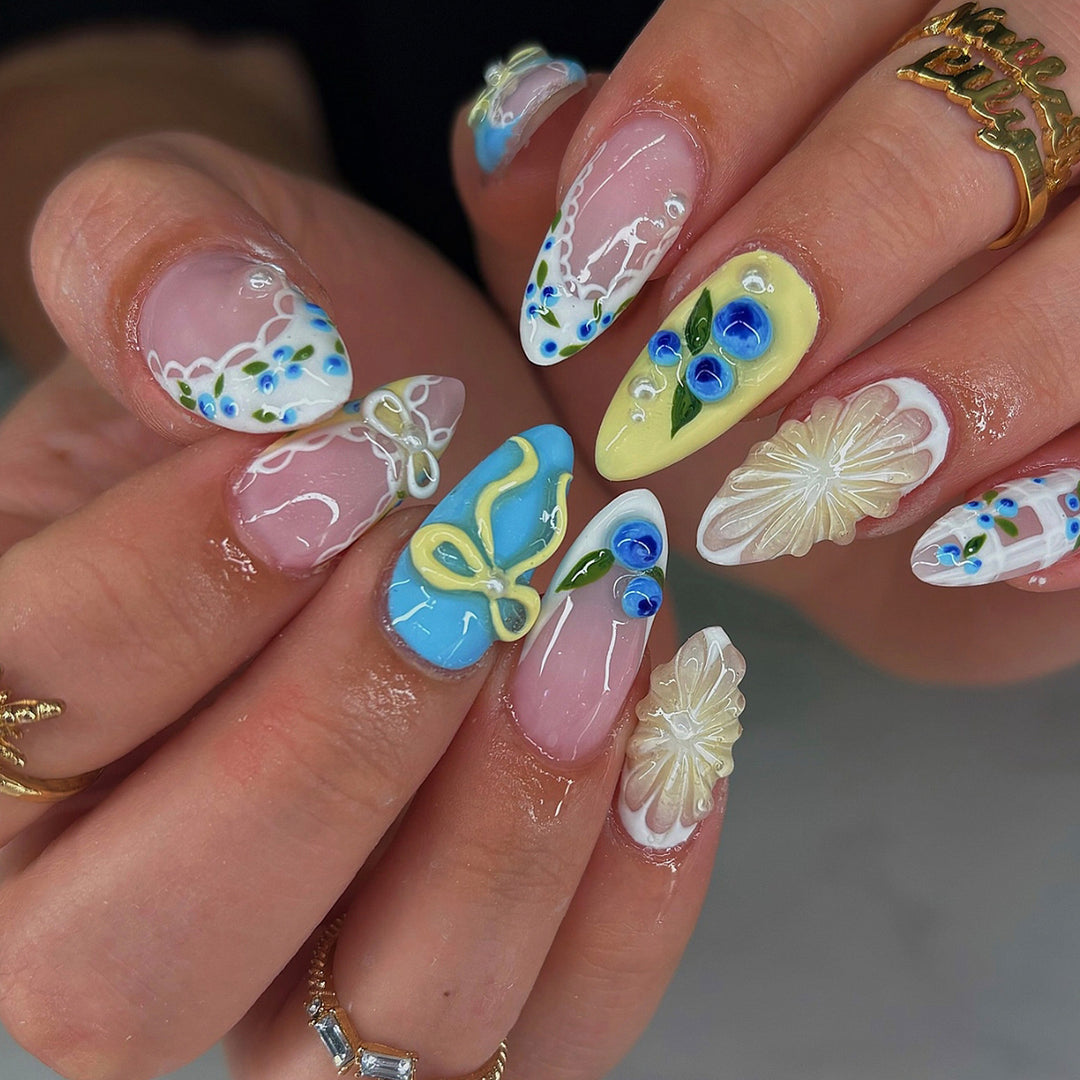 Artistic Themed Press-On Nail Set Stornfield