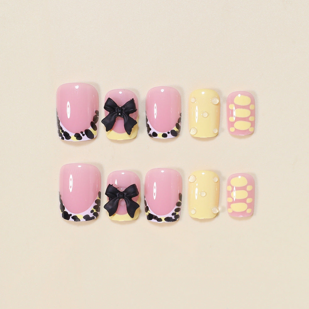 Creative Decorative Press-On Nail Set Stornfield
