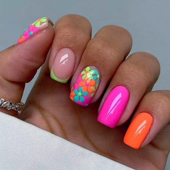 Fun Floral Press-On Nail Art Stornfield