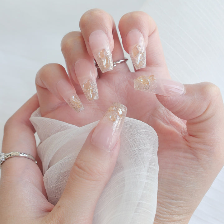 Decorative Press-On Nail Art Set with Floral Accents  1791773215