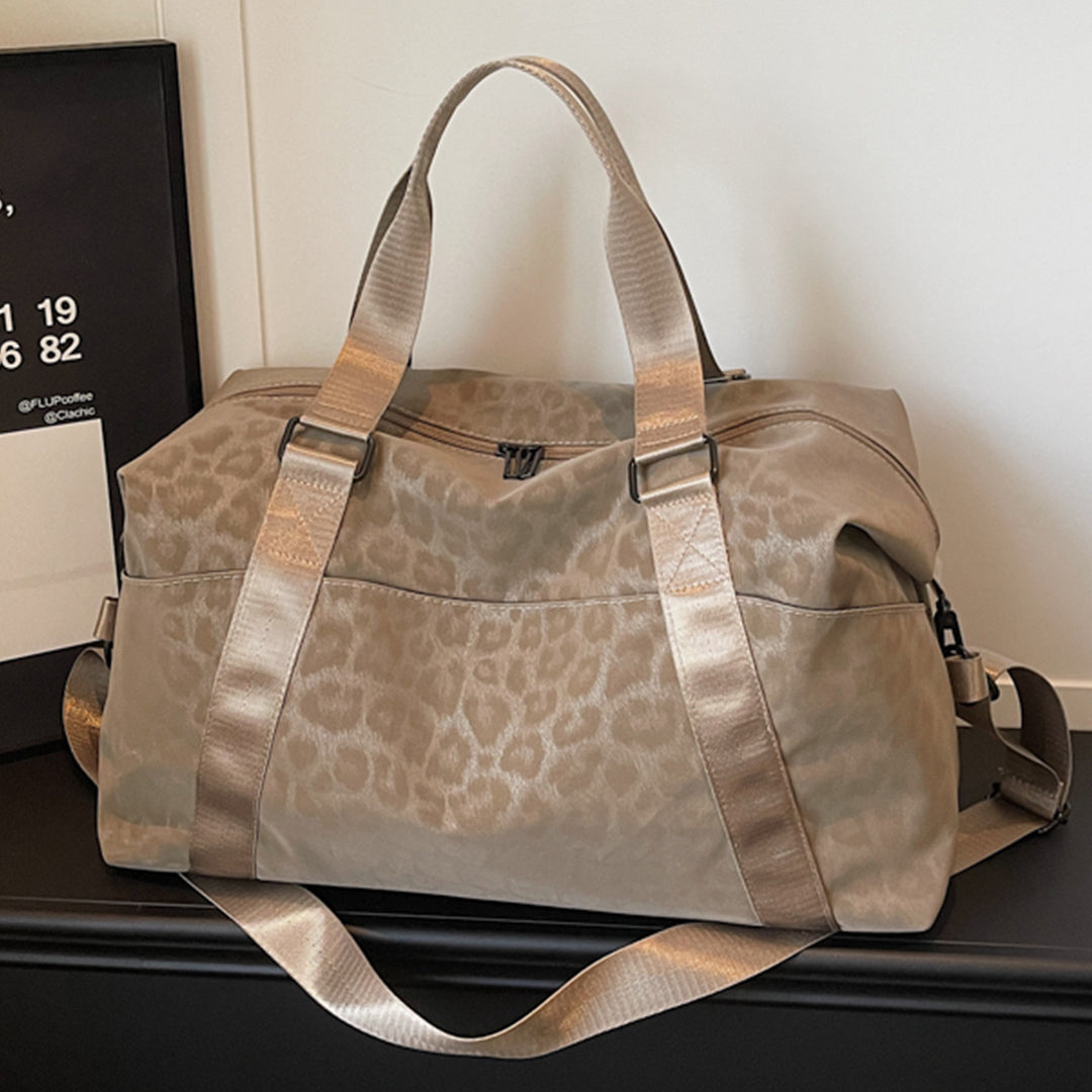 Sporty travel bag with structured upper material Stornfield
