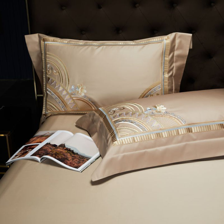 Luxury Egyptian Cotton Sateen Duvet Cover Set with Embroidered Baroque Medallion