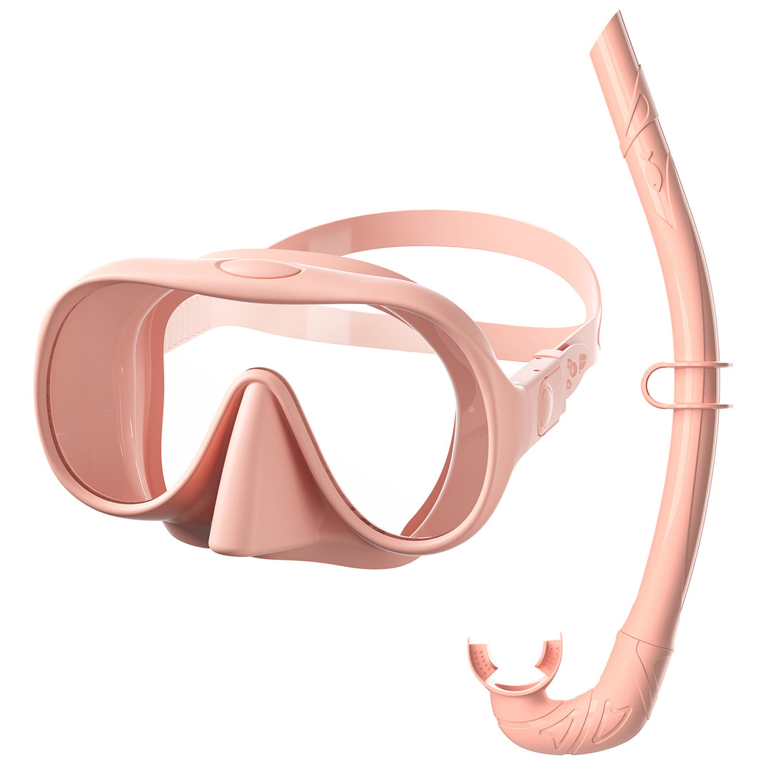 Swimming mask with flexible breathing tube Stornfield