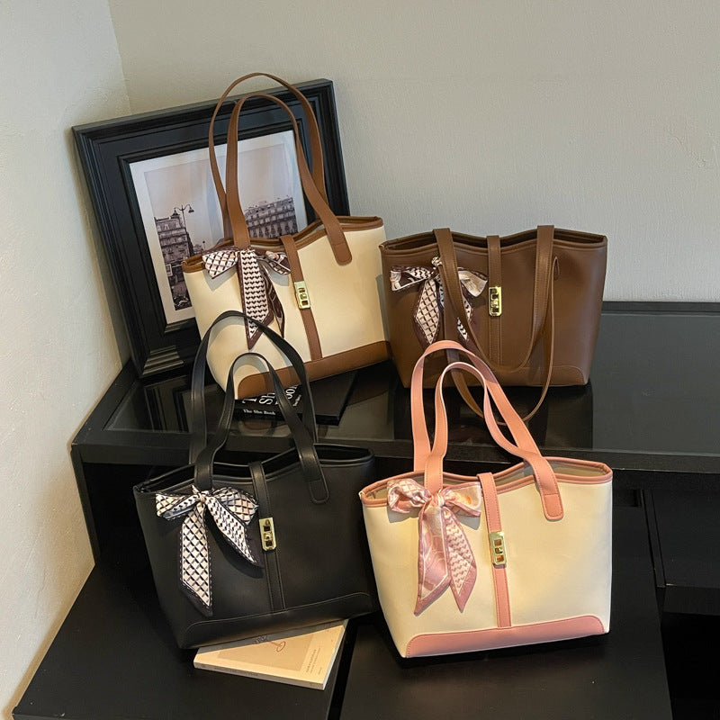 Elegant Classic Tote Bag