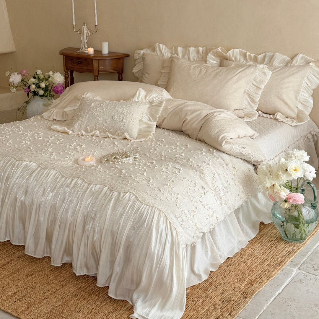 Romantic Ruffled Lace-Embroidered Cotton-Linen Duvet Cover Set with Decorative Pillow Shams