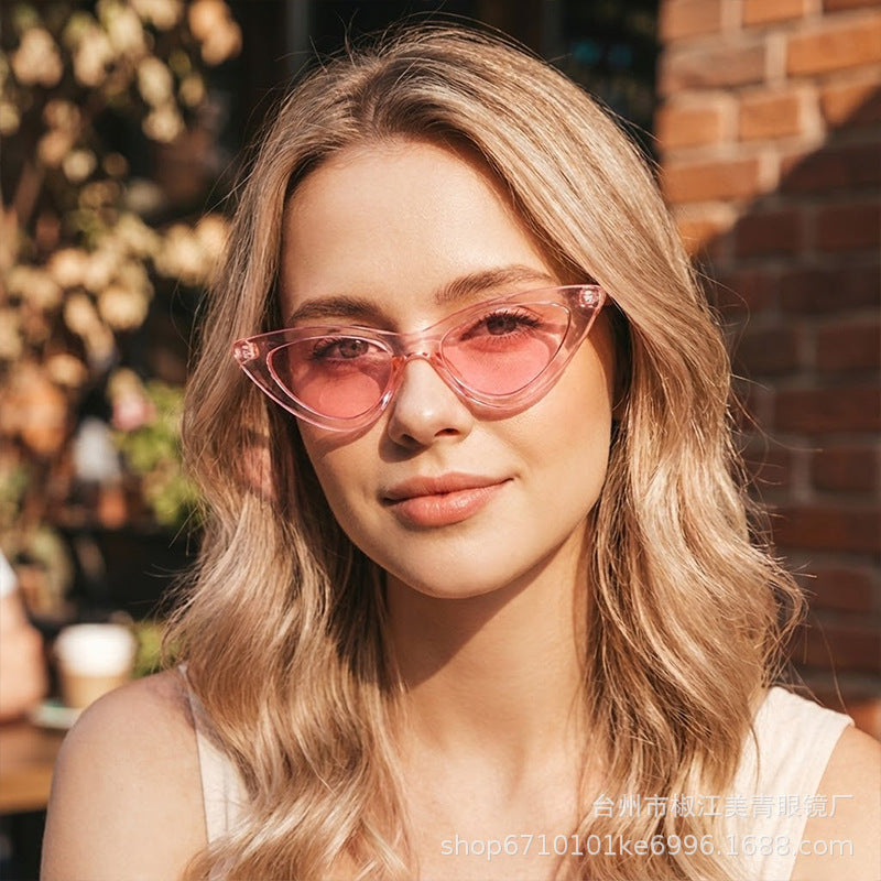 Ladies Cat-Eye Sunglasses with Elegant Tortoiseshell Pattern Stornfield