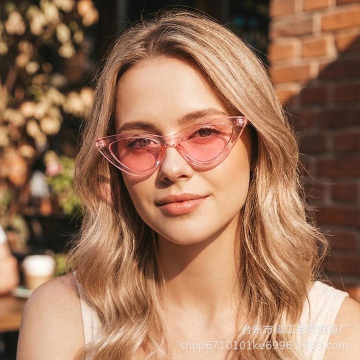 Ladies Cat-Eye Sunglasses with Elegant Tortoiseshell Pattern Stornfield