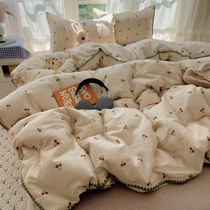 Floral Pattern Quilted Comforter Set