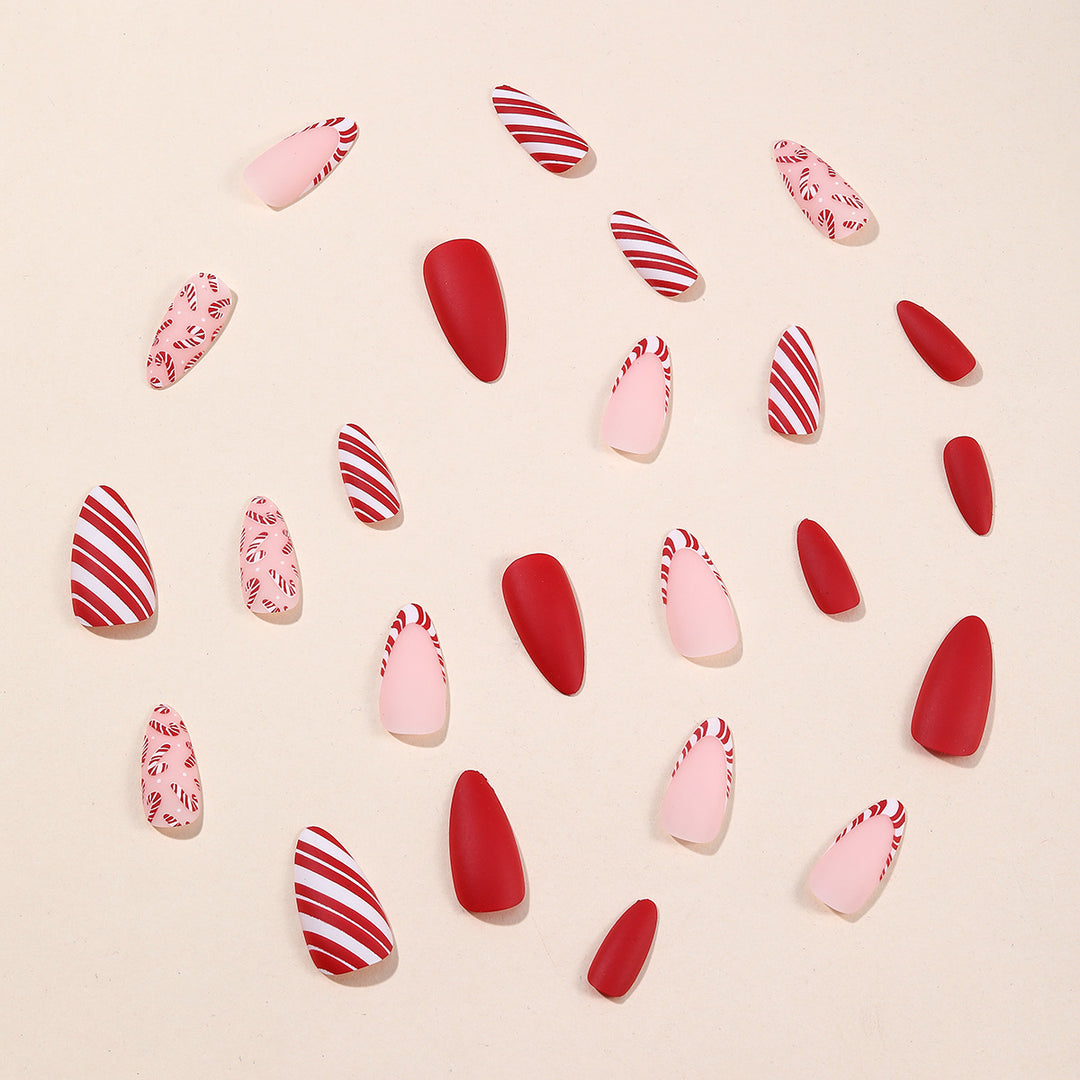 Holiday-Themed Nail Art Stornfield