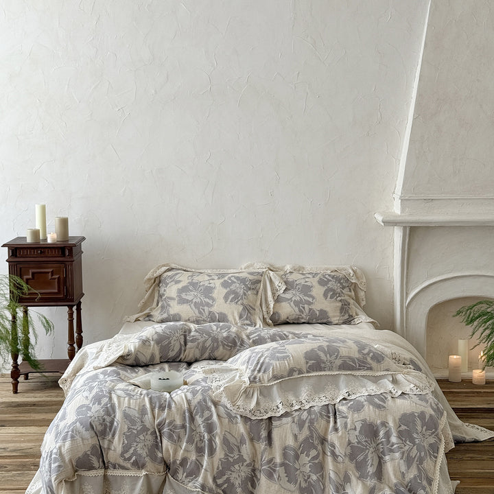 Vintage-Style Linen-Jacquard Duvet Cover Set with Lace-Trimmed Ruffled Shams