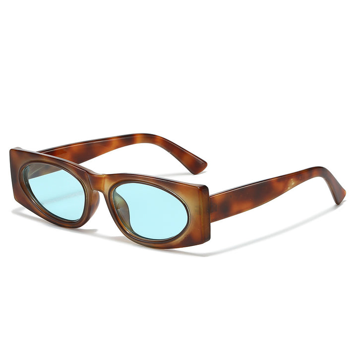 Retro-Inspired Wide-Frame Sunglasses Stornfield