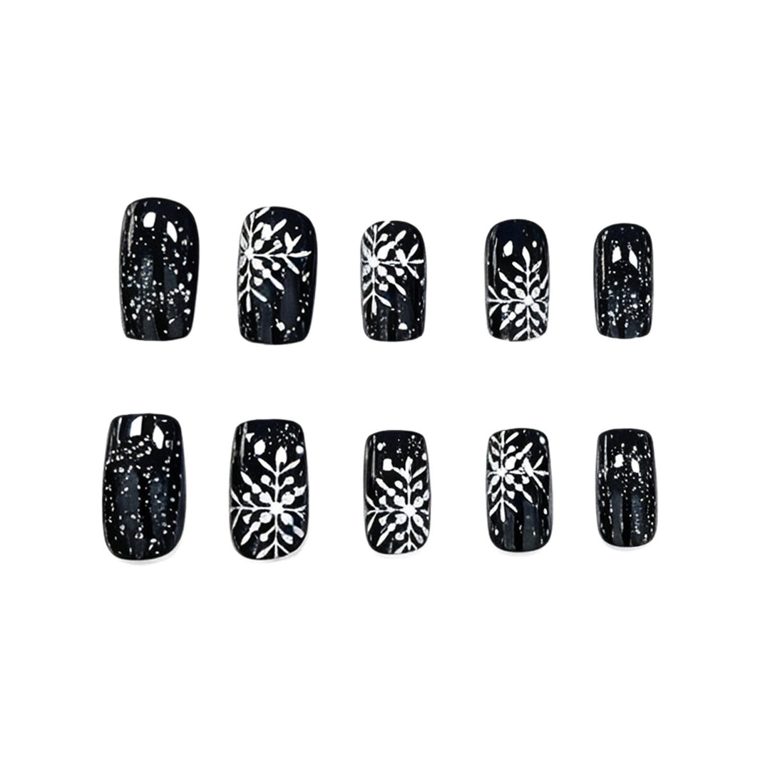 Festive Snowflake Nail Art Stornfield