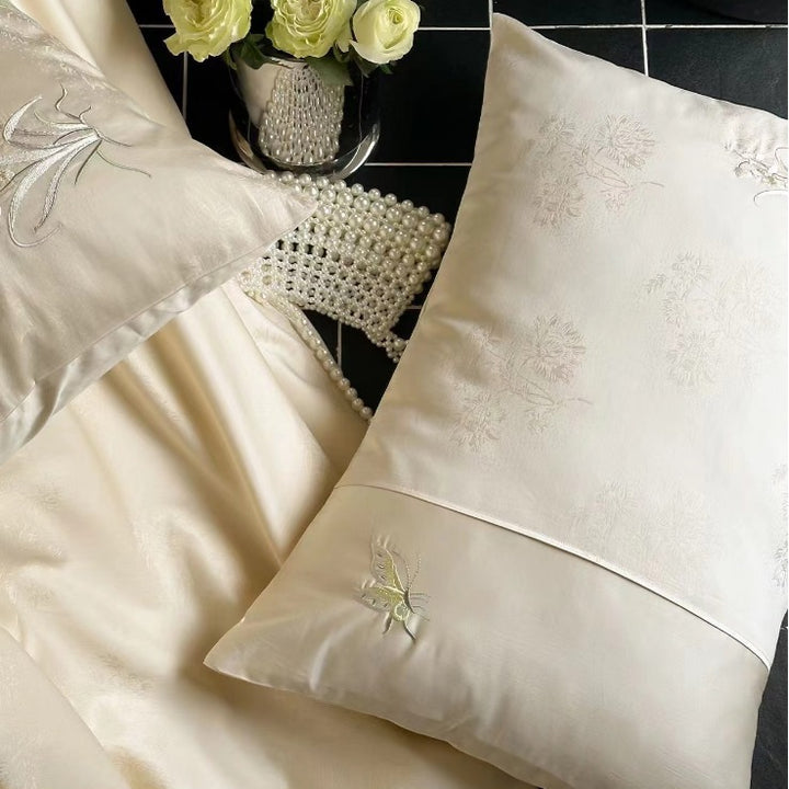 High-quality cotton satin bedding set with floral embroidery
