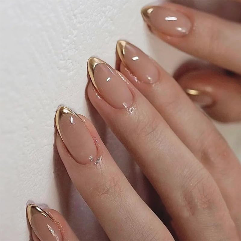Artifice nail set with elegant gold gradient Stornfield