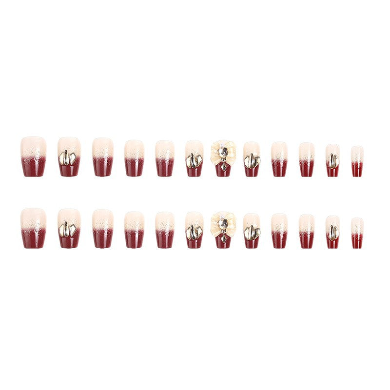 Artificial nails with glamorous floral decorations Stornfield