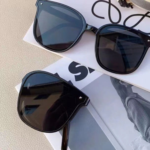 Ladies trendy sunglasses with unique facet frame Stornfield