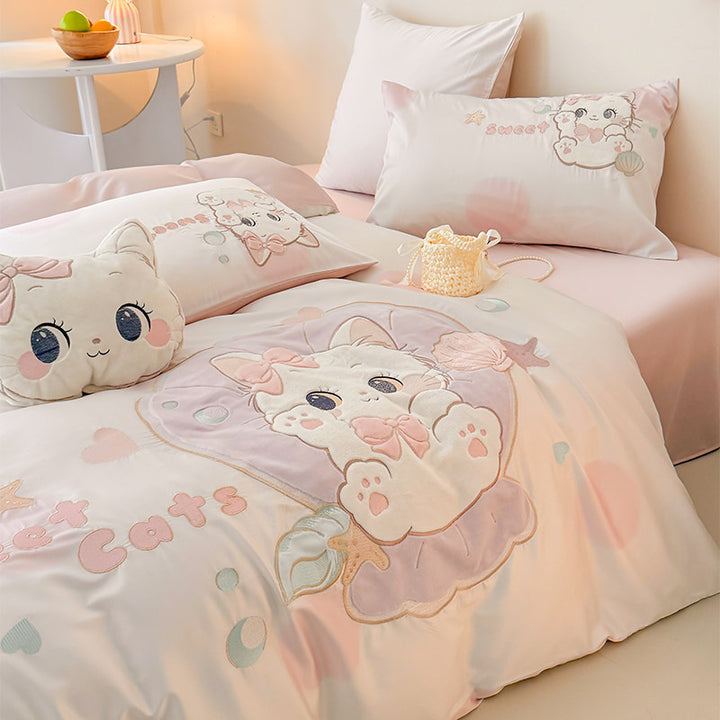 Embroidered Cotton Sateen Duvet Cover Set with Plush Appliqué Cat and Decorative Pillow Shams