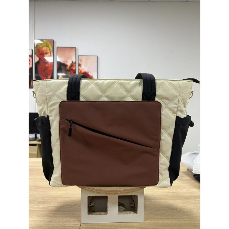 Elegant shopping bag with practical multiple compartments Stornfield