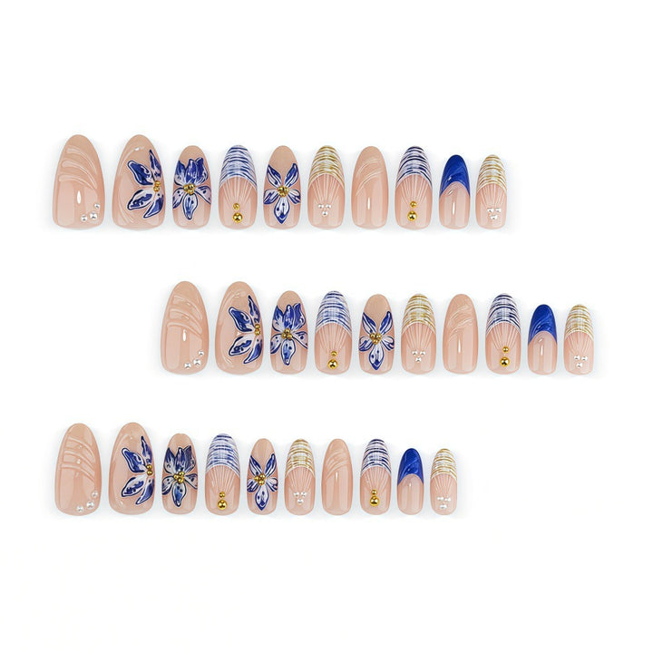 Elegant Nail Art Set with Floral Applications Stornfield