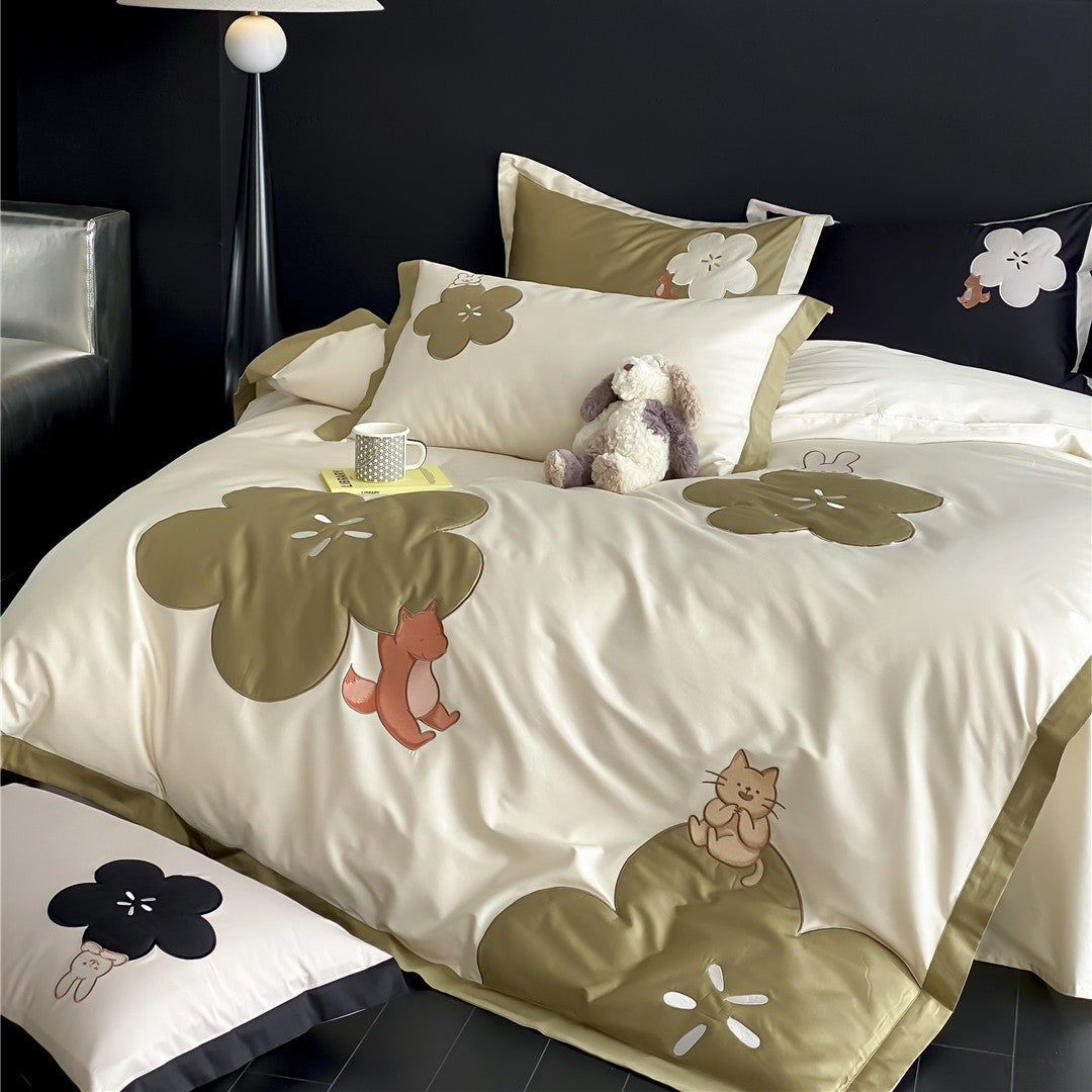 Cotton Sateen Duvet Cover Set with Embroidered Fox and Cat Appliqué