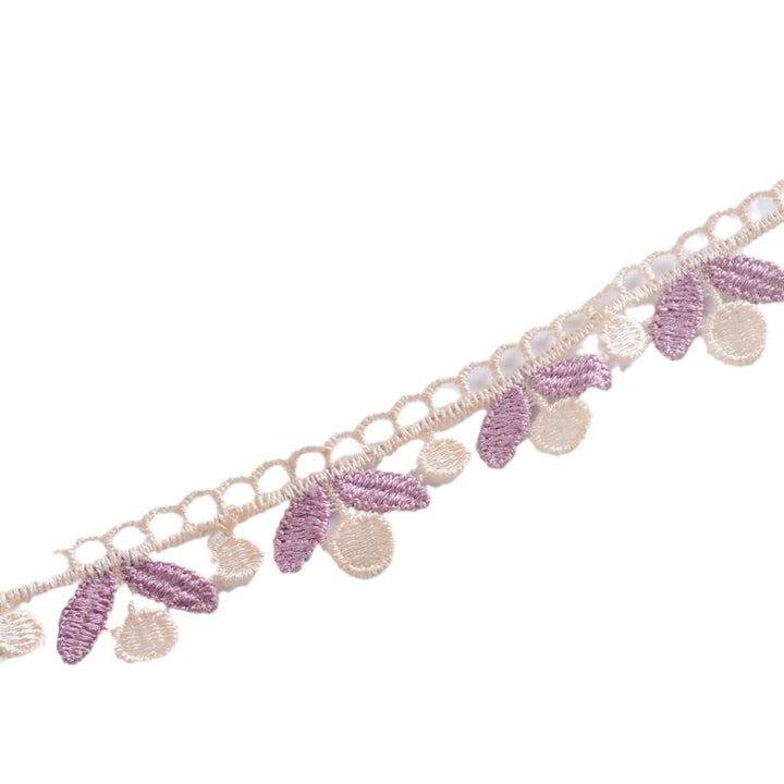 Delicate lace trim Stornfield