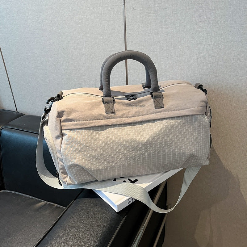 Travel bag with removable shoulder strap Stornfield