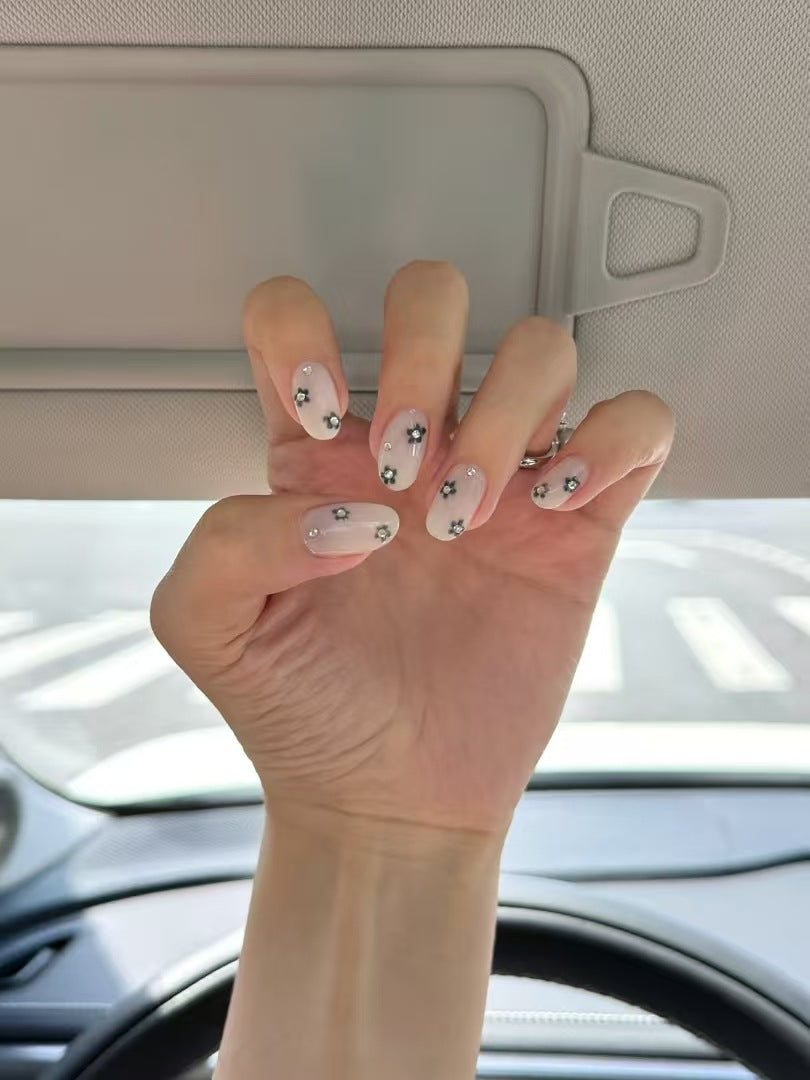 Decorative Press-On Nail Art Set with Rhinestone Accents  1791773652