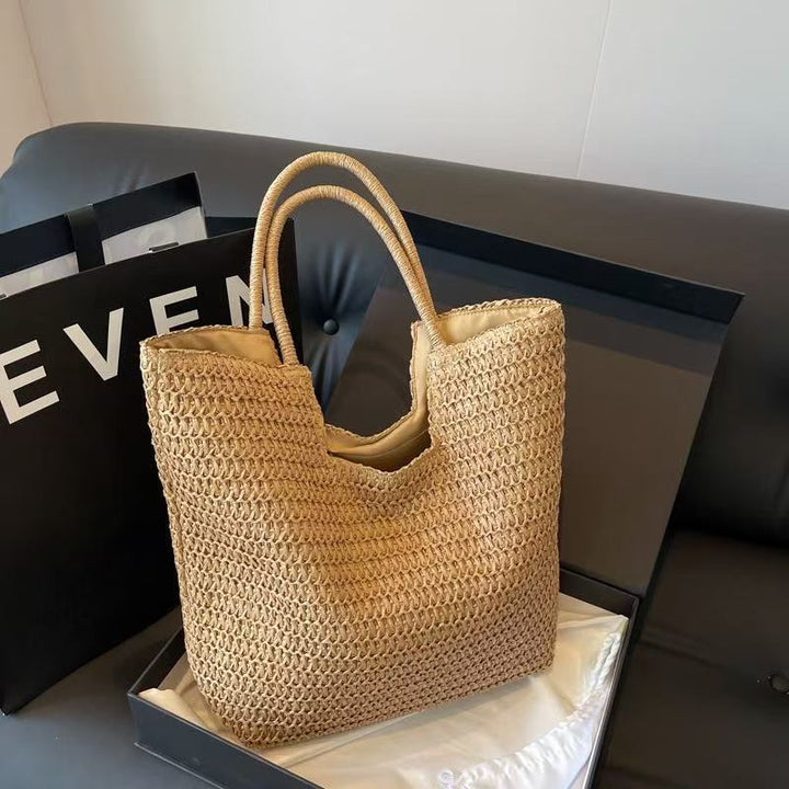Handwoven tote bag with structured weaving Stornfield