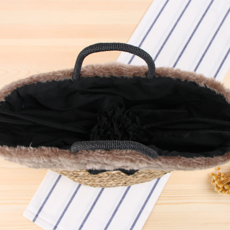 Braided handbag with luxurious faux fur trim Stornfield