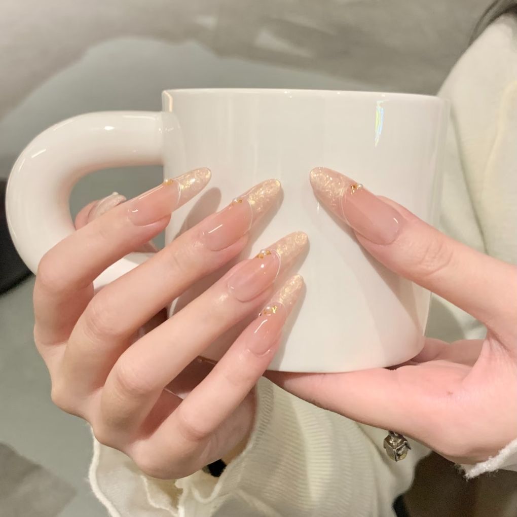 Stylish and Elegant Nail Extensions