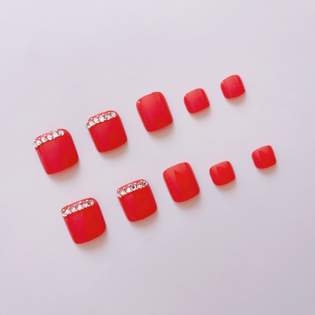 Nail art set with glittering accents and exquisite design Stornfield