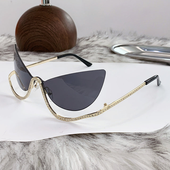 Women's extravagantly shaped Cat-Eye sunglasses with sparkling appliqués Stornfield