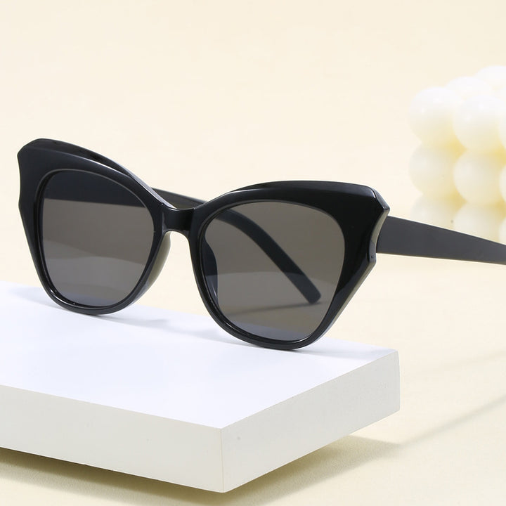 Women's Cat-Eye Sunglasses with Extravagant Mirror Design Stornfield