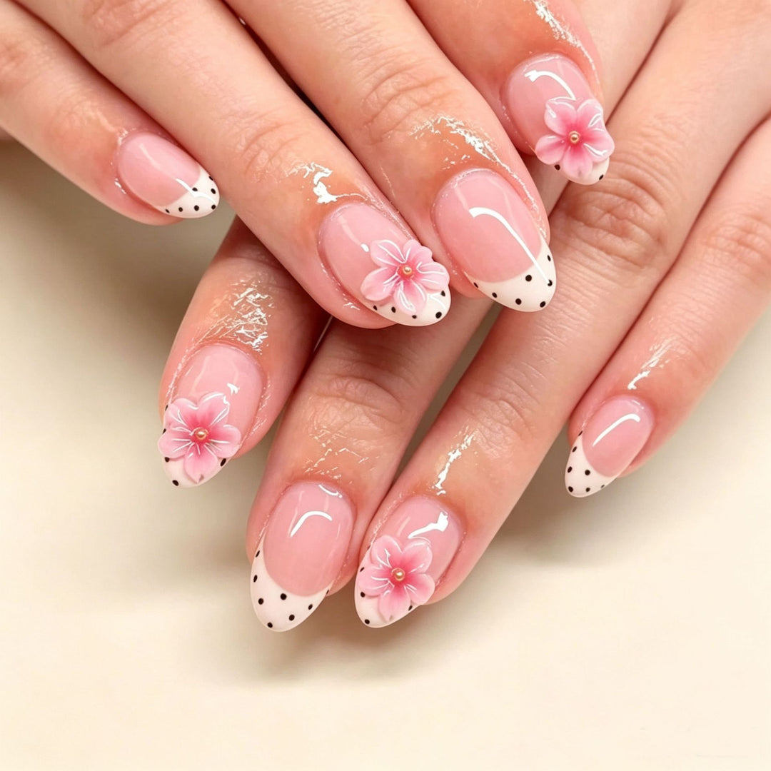 Floral Detailing Press-On Nail Art Stornfield