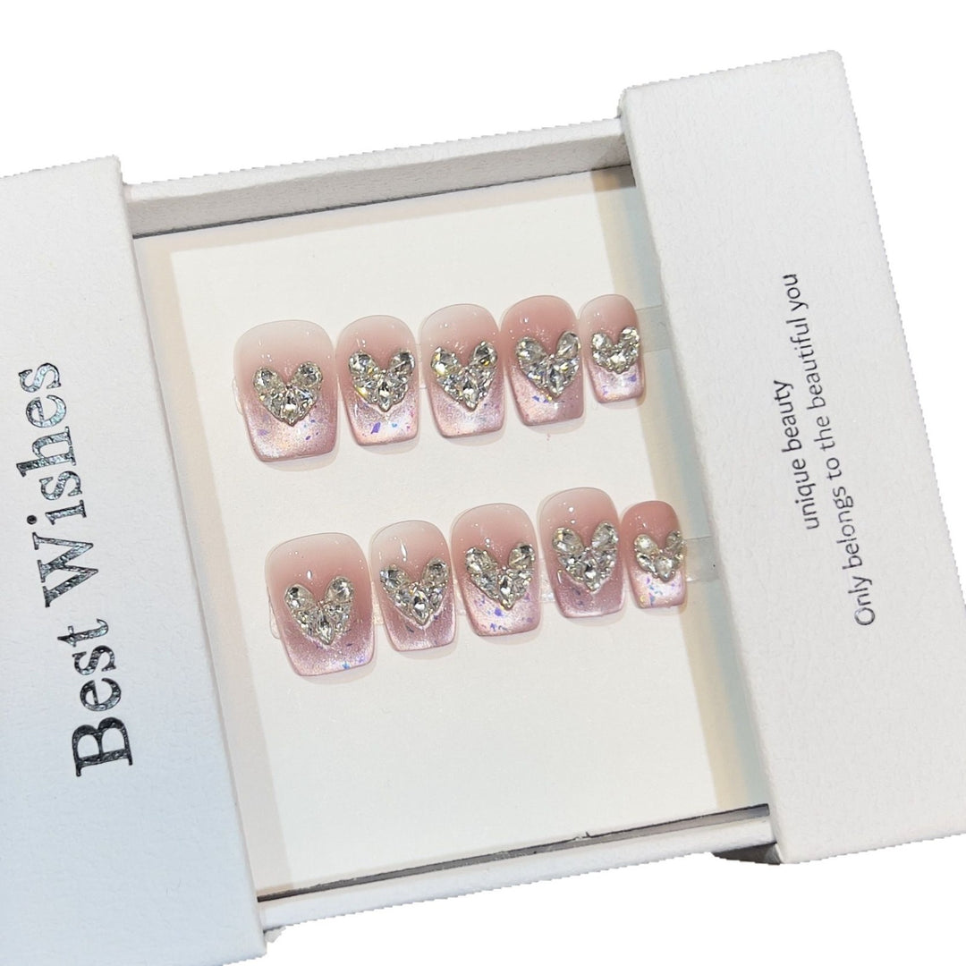 Glamorous Heart-Accent Press-On Nail Set Stornfield