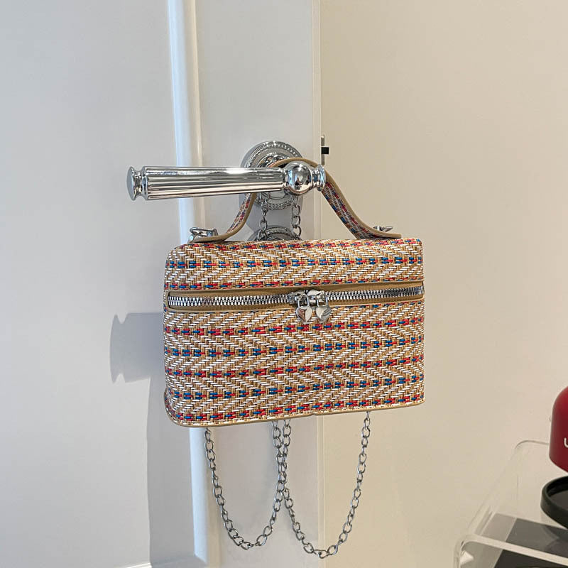 Textured Woven Handheld Clutch