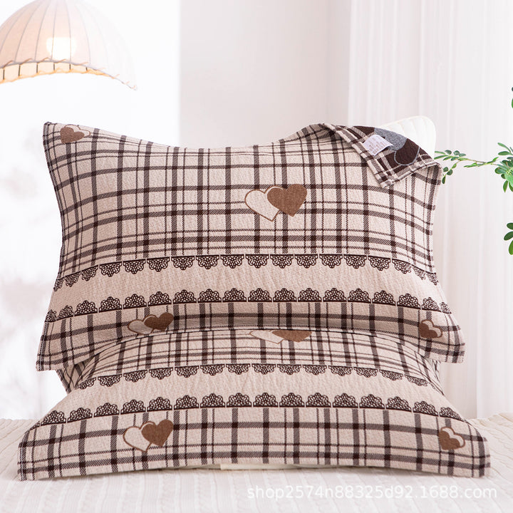Women's pillowcase with delicate floral motif Stornfield