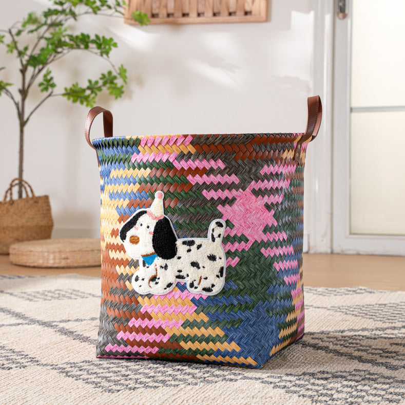 Handcrafted basket with animal pattern Stornfield