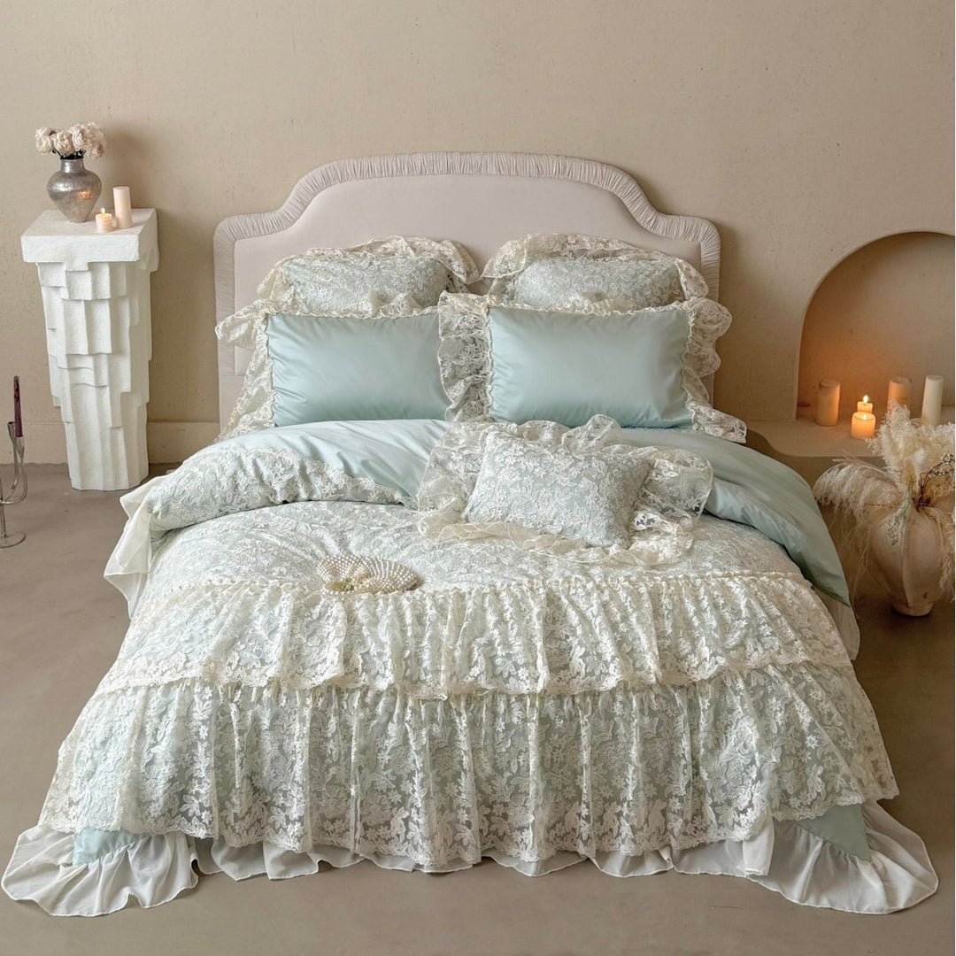 Lace-Ruffled Layered Cotton Sateen Bedspread & Duvet Ensemble